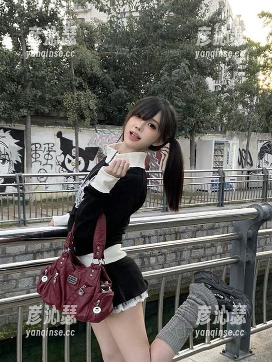 别问我怎么吃瓜，反正登录51cgfun后心里就没底了，感觉自己更懂“瓜”了。