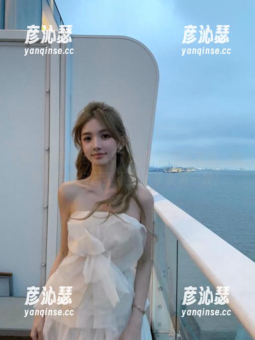 看51cg吃瓜网的视频，我开始怀疑自己要不要上手表演一段！