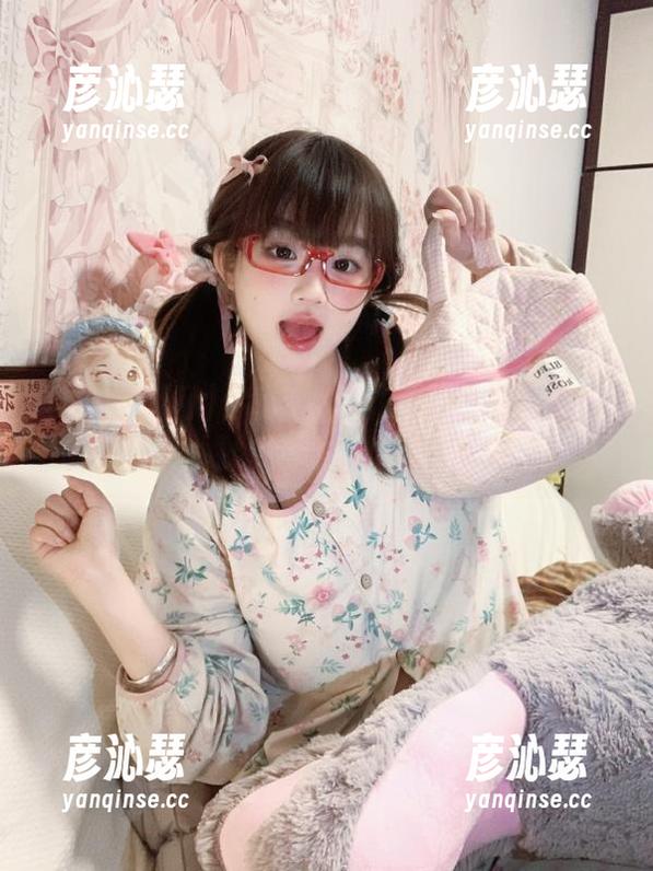 你听说了吗？51吃瓜网网址诡异升级，蛤蟆脚丫都能吃得飞起来！