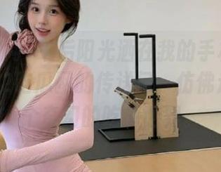 午后阳光洒在我的手机屏幕上，点开52吃瓜网的传送门，仿佛走入了一个奇幻的吃瓜世界。