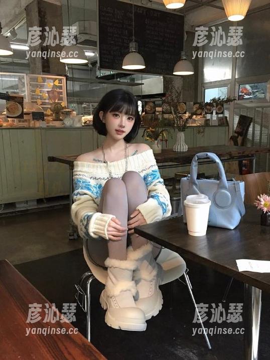 免费黑料！在“tttzzz.su”入口处，我的内心小剧场悄然上演。