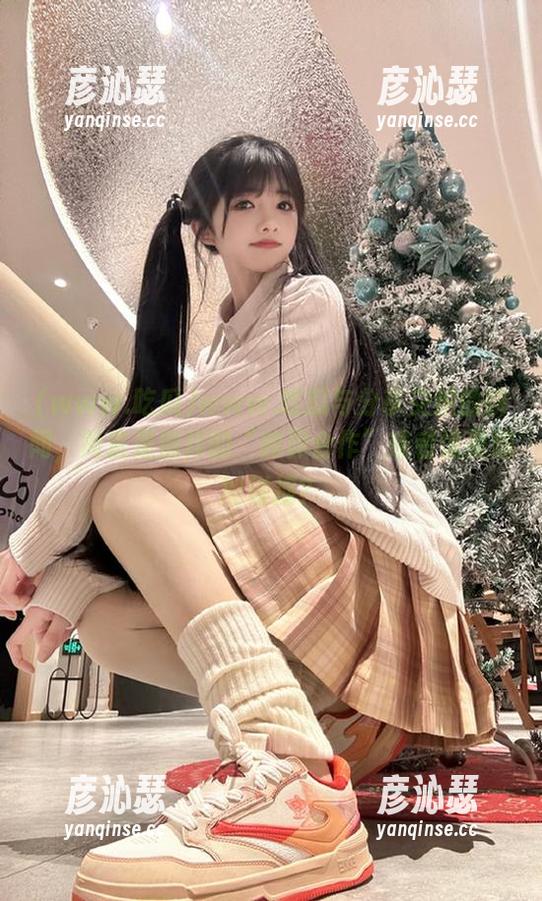 www.吃瓜与分享交织的瞬间，简直是别样的“跨界合作”或者说是尴尬碰撞？