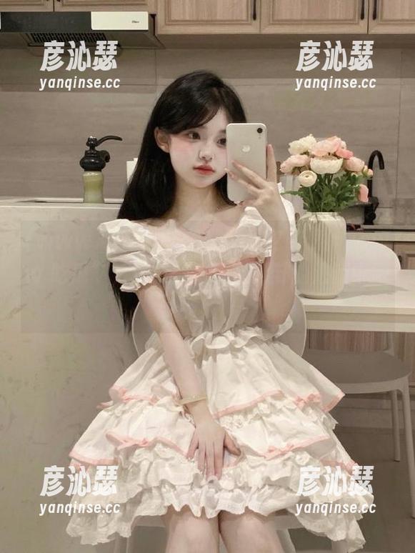 www.吃瓜 想要幽默不断?下载“www.吃瓜”,随时随地就在八卦的浪潮中吧!