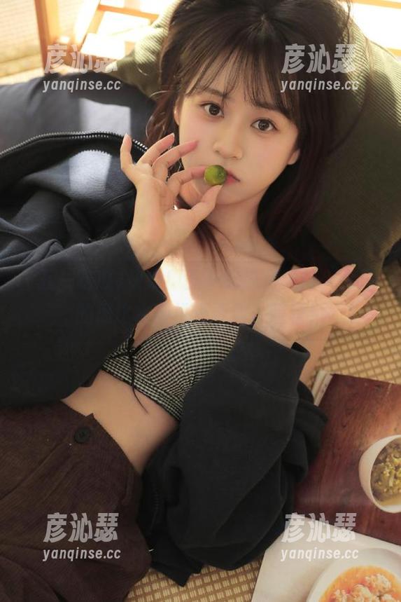 快来！五一吃瓜传送门，今日的瓜比水蜜桃还要甜，嘻嘻！