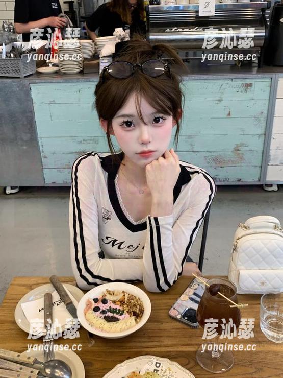 忘记了登录“人人吃瓜网”，但指尖不知意图划过了……冷静，被戏剧化的日常打怕了！