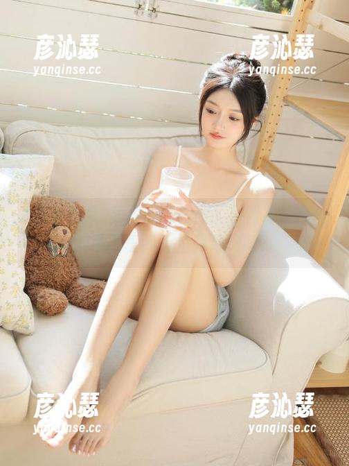 免费吃瓜网站，居然直达我的屏幕，真的不怕我沉迷吗？