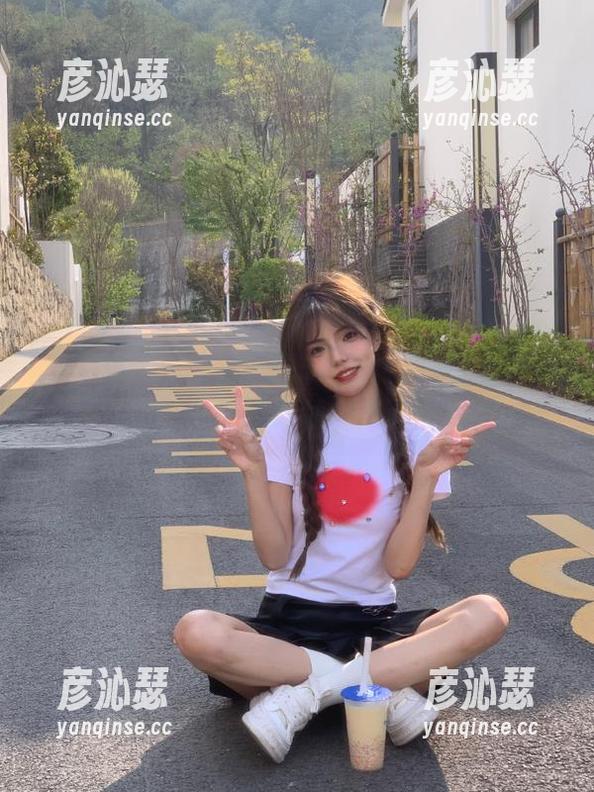 冲哥精选的app，适合清闲时光，但总觉得视频质量波动有点大…