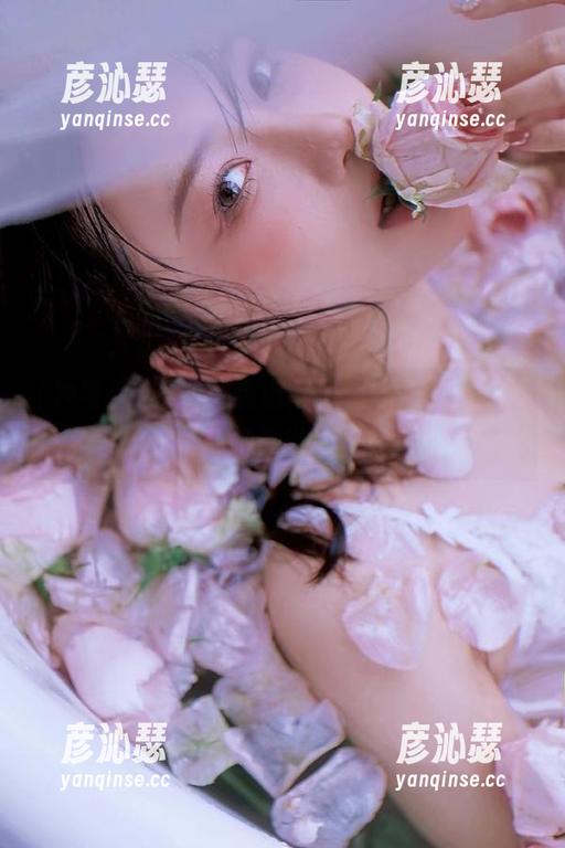 冲哥精选 冲哥精选苹果版:一键打开,轻松上车,视频世界等你探索!