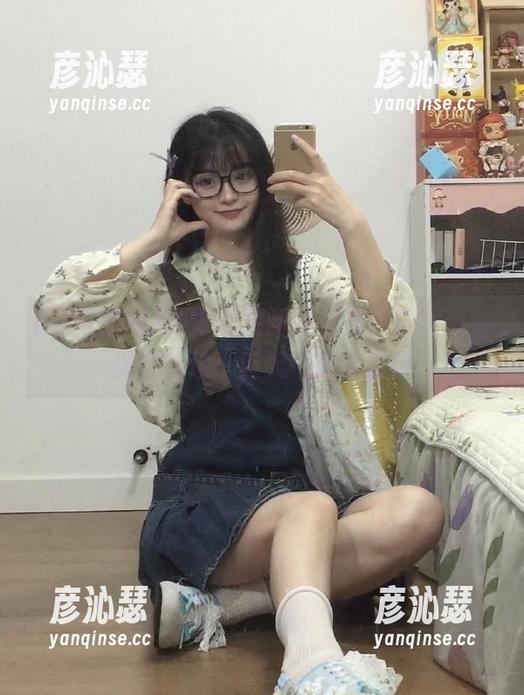 冲哥黑料网站：来一口黑料，保证让你一整天不明觉厉！