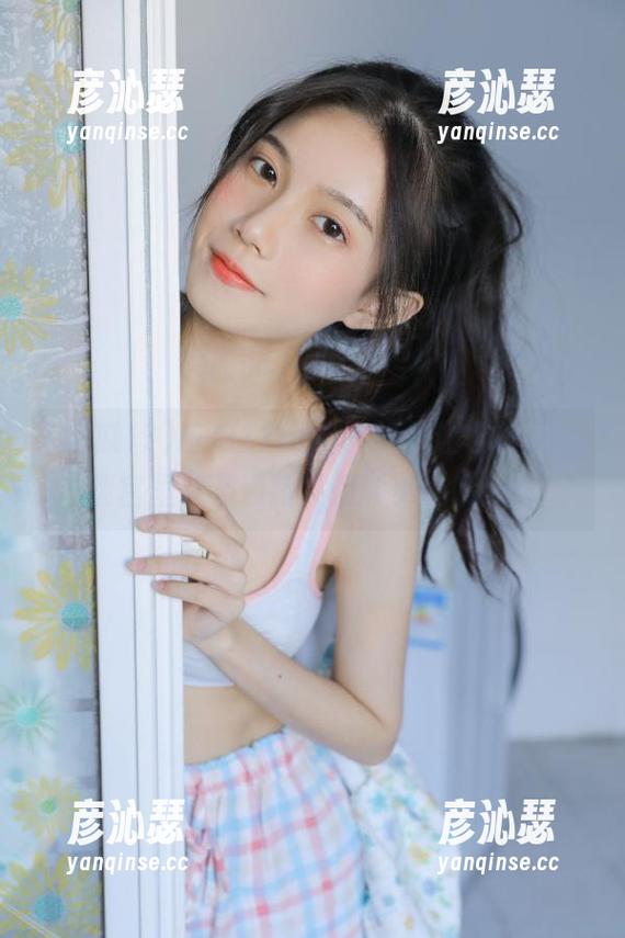 吃瓜17cgg，轻松让你在爱情迷宫里永不迷路（但要小心哦）！