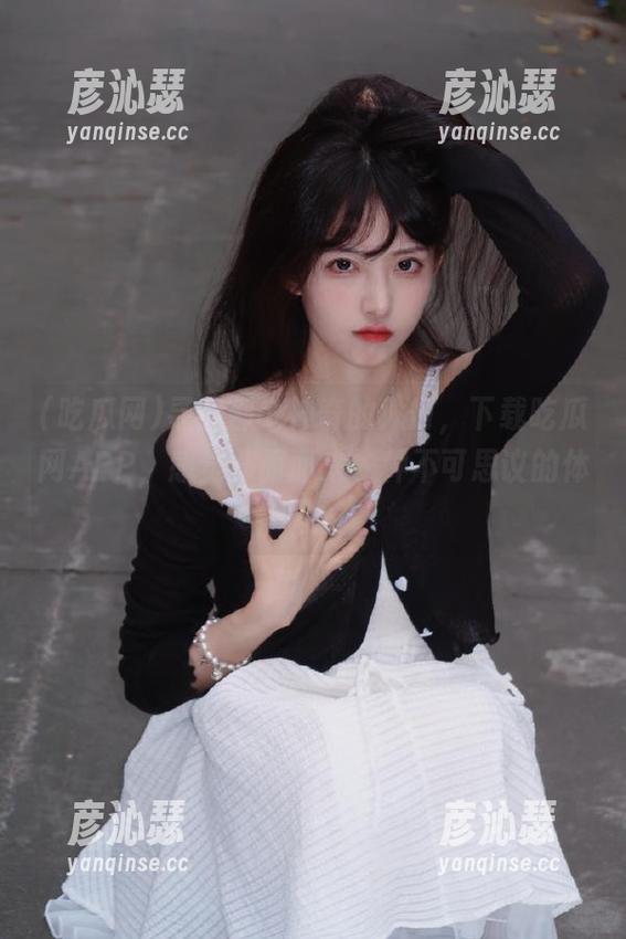 寻找那个神奇的入口，下载吃瓜网APP，感觉扑面而来一种不可思议的体验
