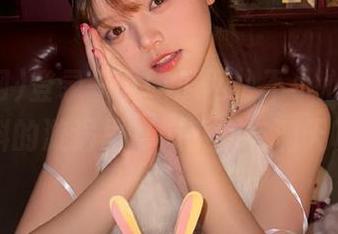 登录一下吃瓜网，不小心掉进红黑料的漩涡里，似乎别有洞天呢？