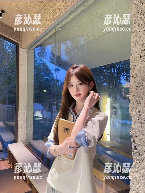 这一波热搜第一，感觉吃瓜网网页变成了我的心情日记。