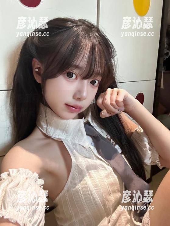 吃瓜网 嘴角微扬,转身发现吃瓜网这条红黑料线路玩得真溜,特别好奇下一站是哪里?