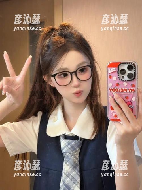 又一季的“吾爱吃瓜”上线，永久带你一探究竟，西瓜太甜令人沉醉。