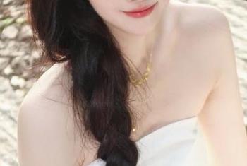 打开天天吃瓜网的传送门，我的八卦神经顿时乐开花，难道生活就该充满无奈吗？