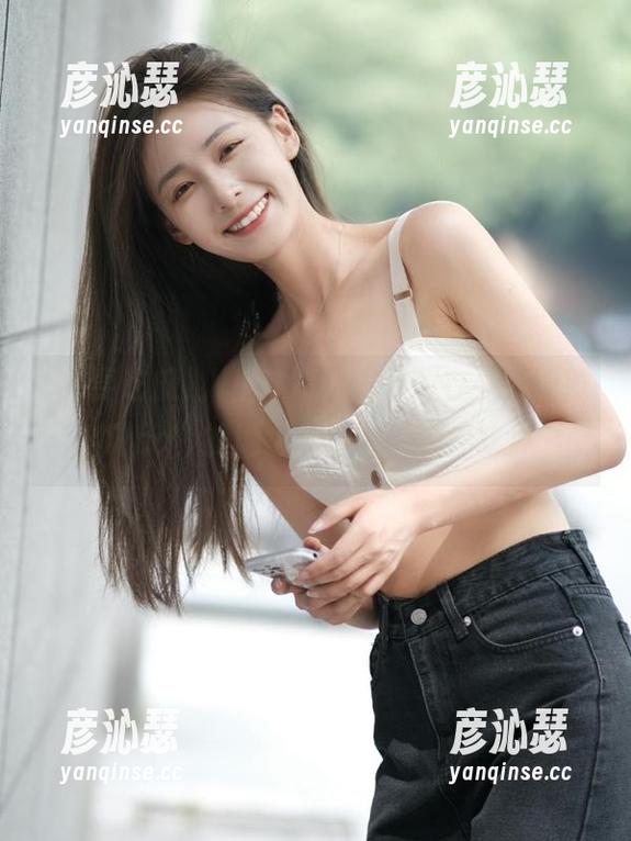 我要吃瓜 人生苦短,我只想在“我要吃瓜.cc”的地址上追剧,顺便吃瓜