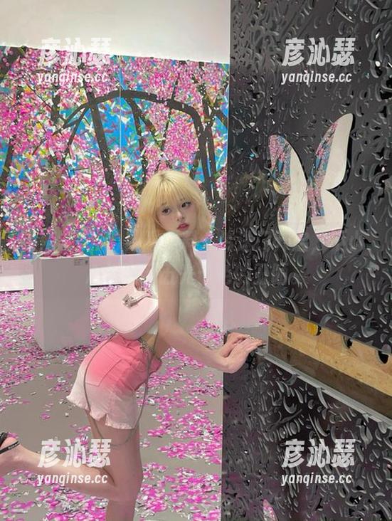 网曝黑料：传送门开启，不小心看到了五光十色的丑陋。