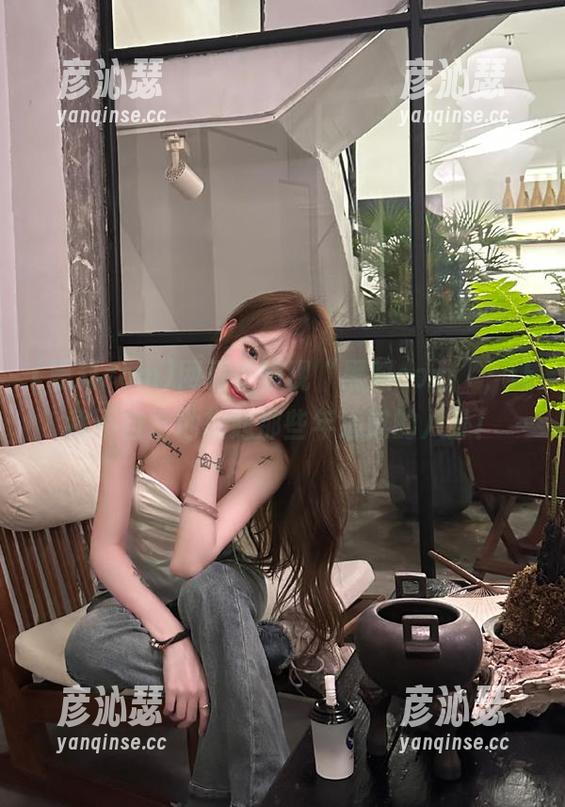 黑料com 网页上惊现“黑料com”,让我不自觉地想起那些年追过的八卦!