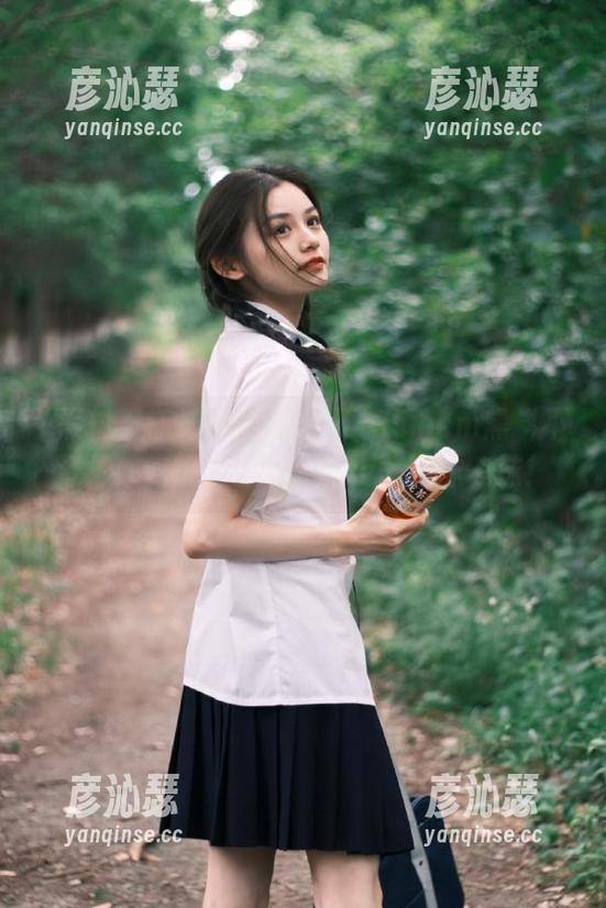 苹果版zztt35.ccm黑料不打烊，吃瓜太过火，拉上闺蜜抹一抹！