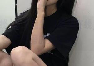 投入稳定的黑料在线，直达公路两旁的八卦树！