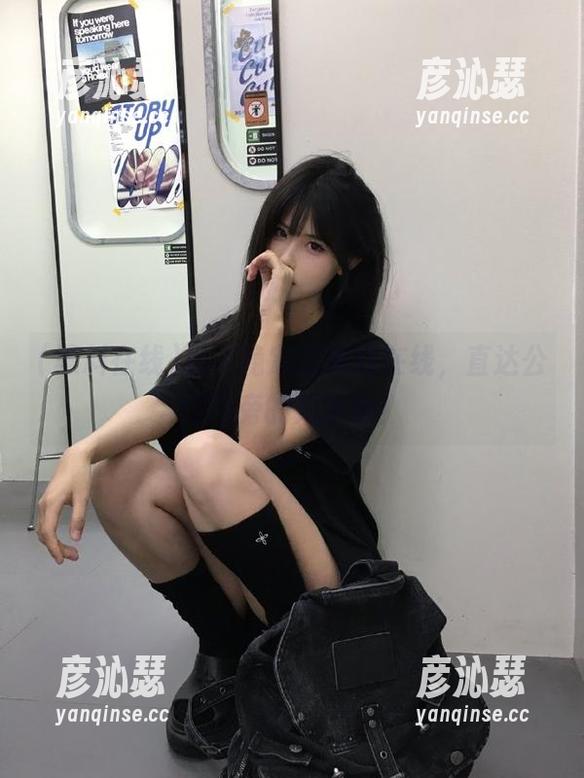 黑料在线 投入稳定的黑料在线,直达公路两旁的八卦树!
