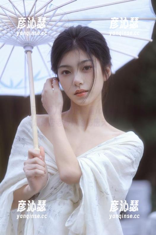黑料正能量ios频道：最美烧烤店老板娘的秘密天赋！