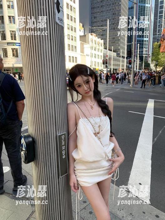 黑料社发布：在线跟踪偶像的秘密大作战，随时待命的吃瓜群众！